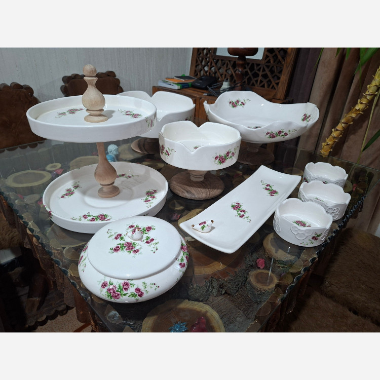 سرویس پذیرایی گل سرخی (پس کرایه )(ضمانت ارسال )