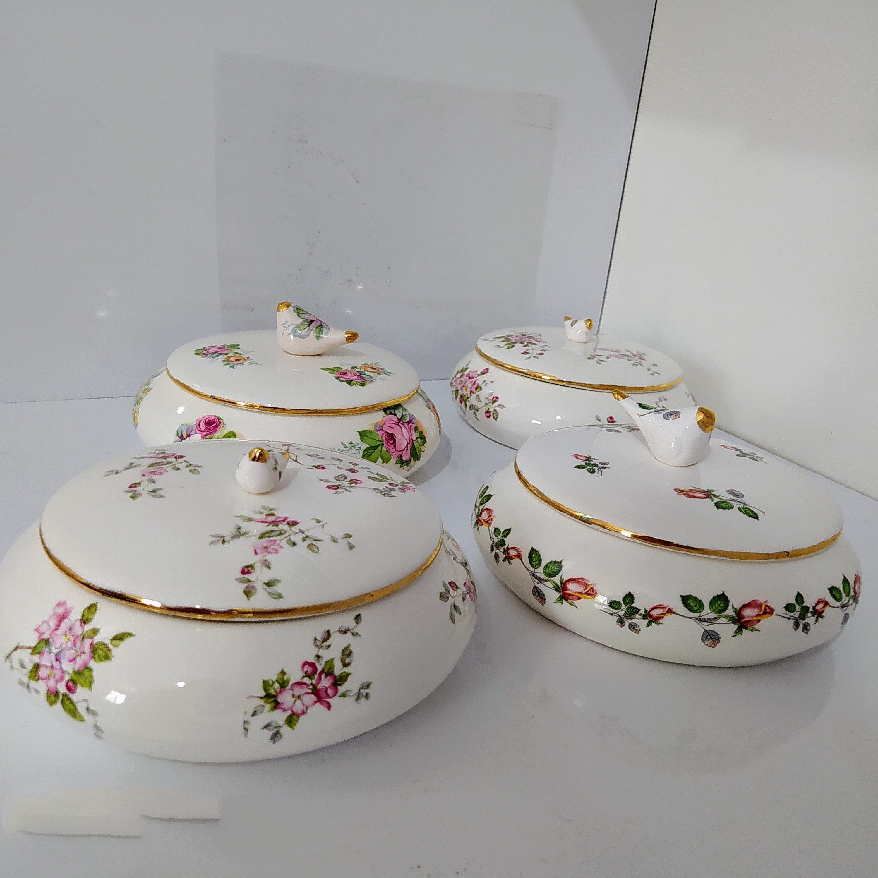 شکلات خوری (پس کرایه ، ضمانت ارسال )