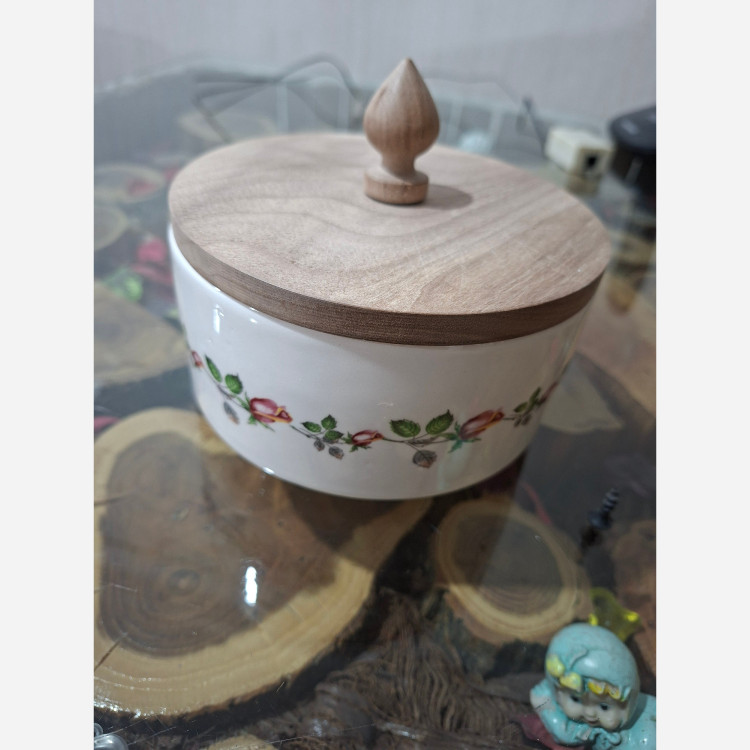 شکلات خوری (پس کرایه ، ضمانت ارسال )