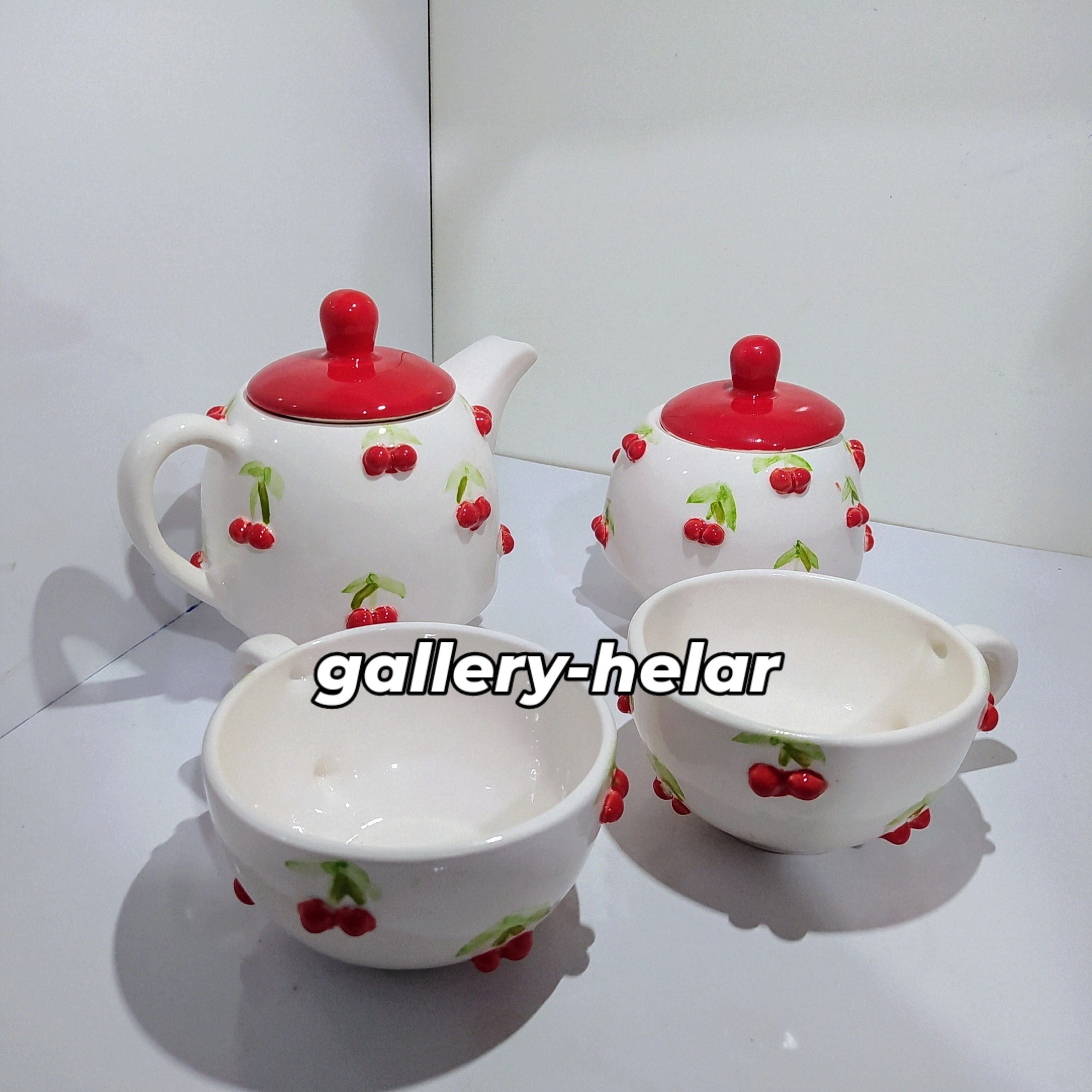 ست چایخوری آلبالویی (پس کرایه )